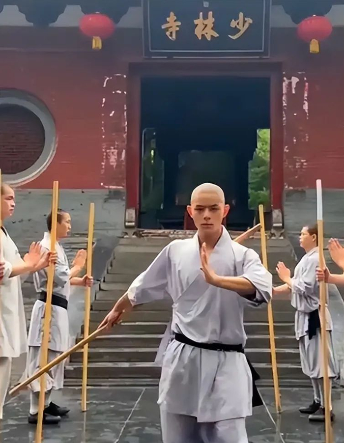 少林寺花和尚釋永信的商業(yè)帝國(guó):曾花4.5億搞房產(chǎn),年入兩億香火錢